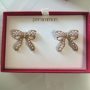 NIB Gold Pearl Bow Earrings